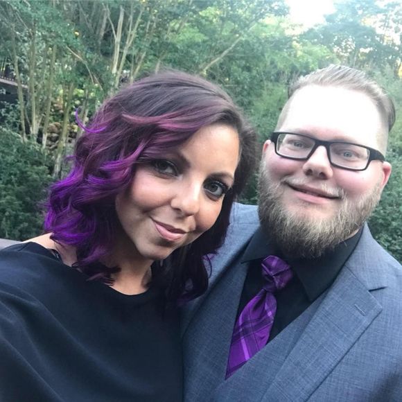 Meet your Posher, Laura - Picture 1 of 1